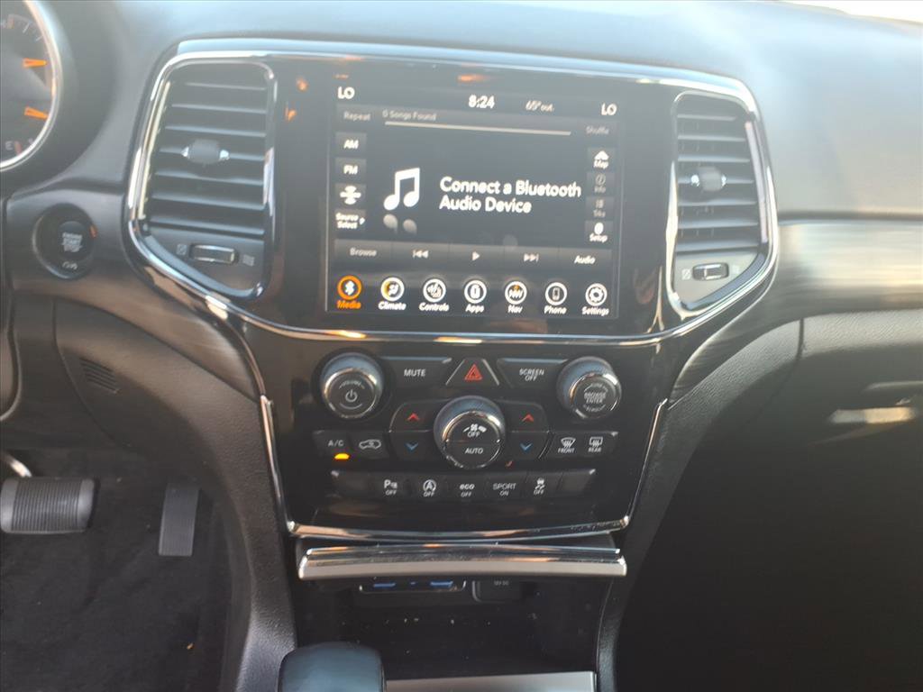 2021 Jeep Grand Cherokee Laredo X photo 7