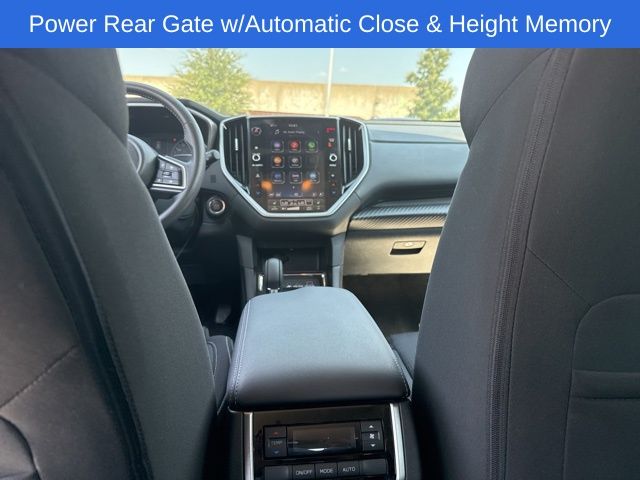2024 Subaru Ascent Premium photo 5