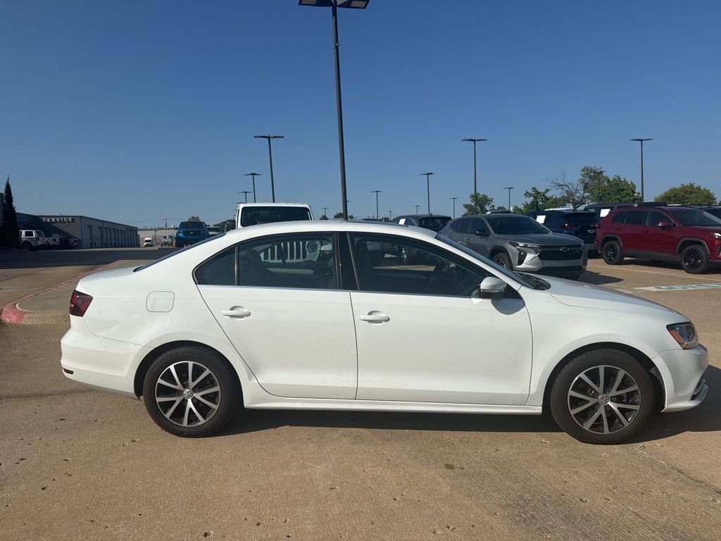 2018 Volkswagen Jetta 1.4T SE photo 2