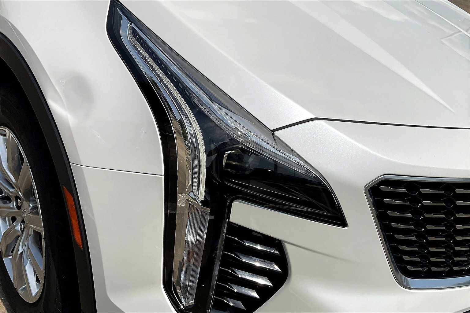 2019 Cadillac XT4 Premium Luxury photo 25