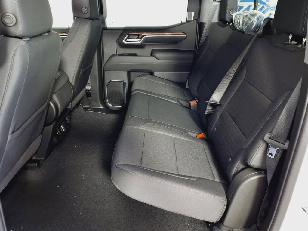 2026 Chevrolet Silverado 1500 LT photo 16