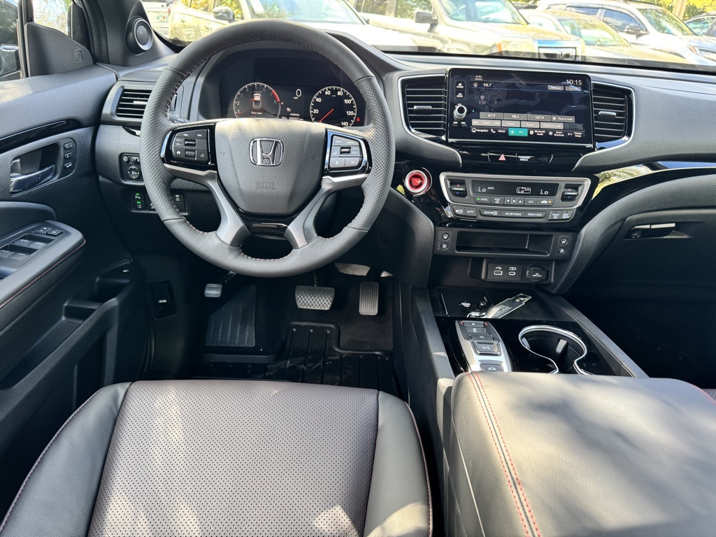 2025 Honda Ridgeline Black Edition photo 10