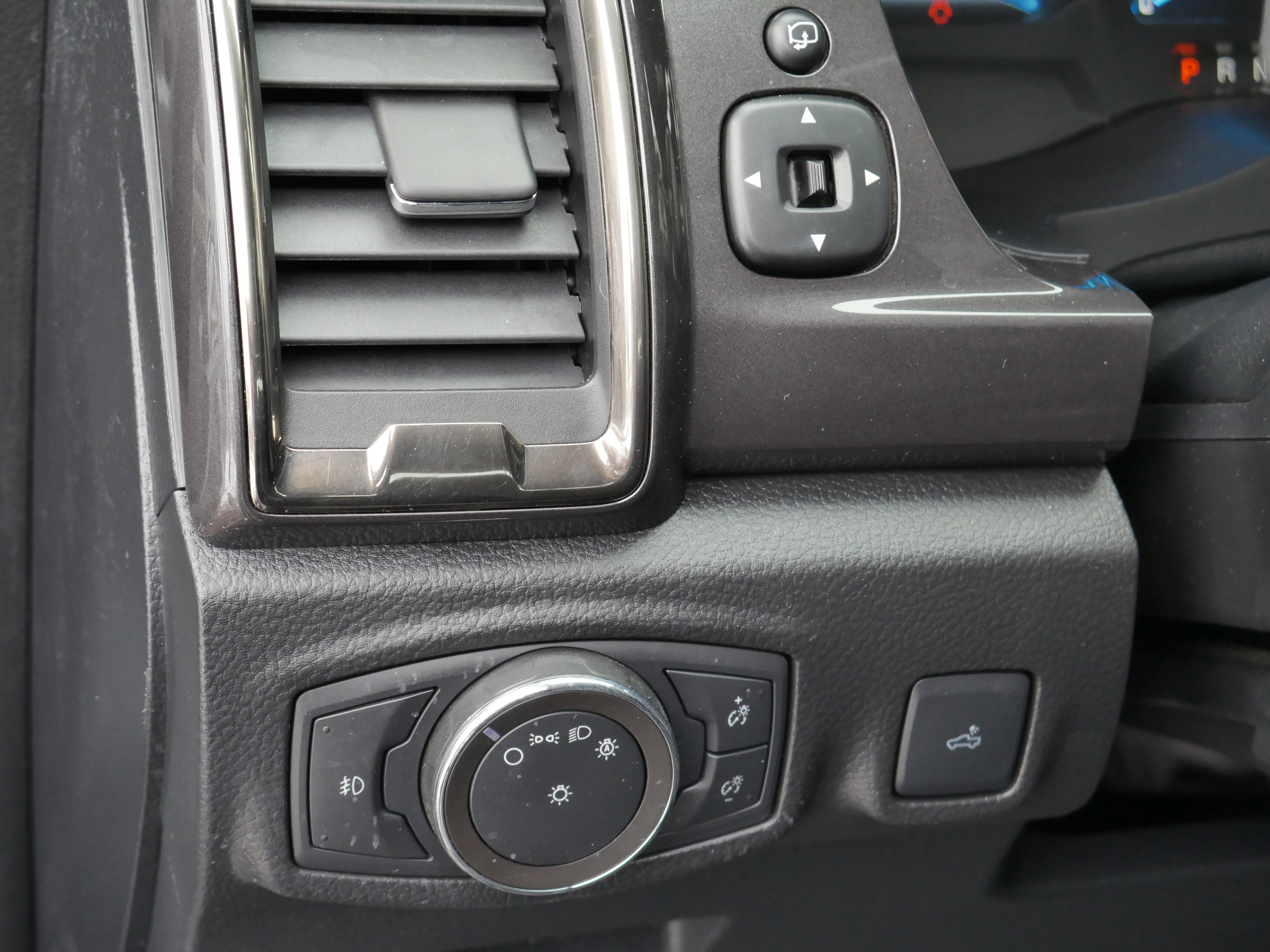 2022 Ford Ranger Lariat photo 4