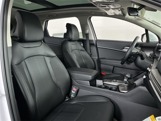2026 Kia Sportage EX photo 14