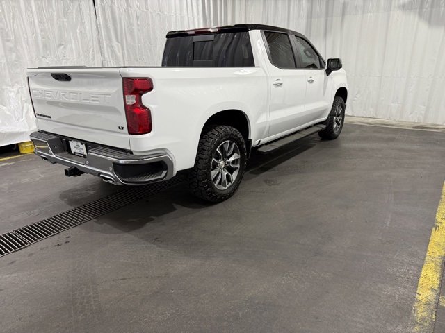 2025 Chevrolet Silverado 1500 LT photo 3