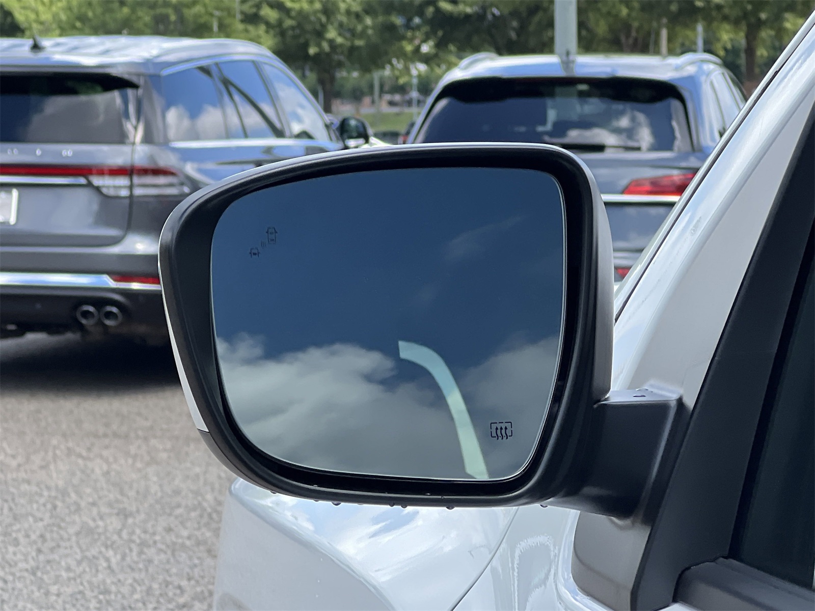 2025 Nissan Frontier SV photo 30
