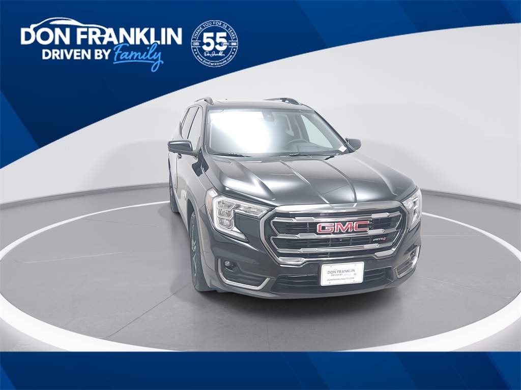2022 GMC Terrain AT4's photo