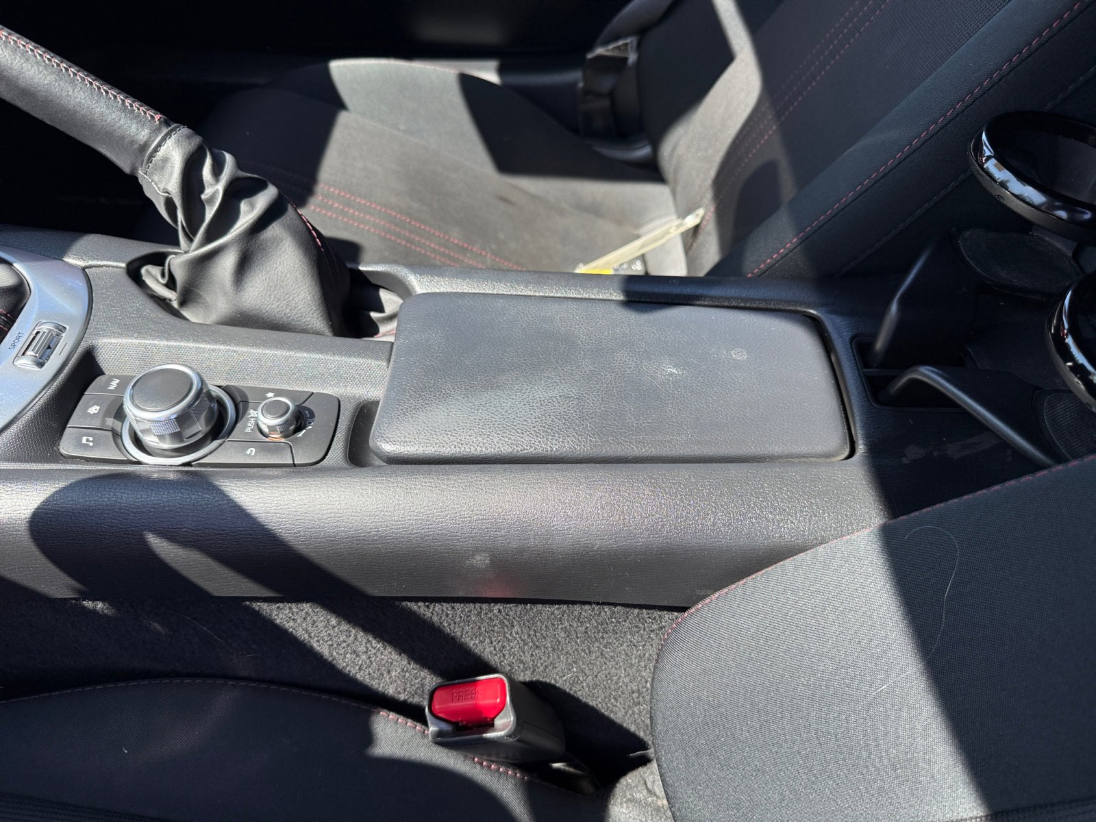2016 Mazda MX-5 Miata Miata photo 13