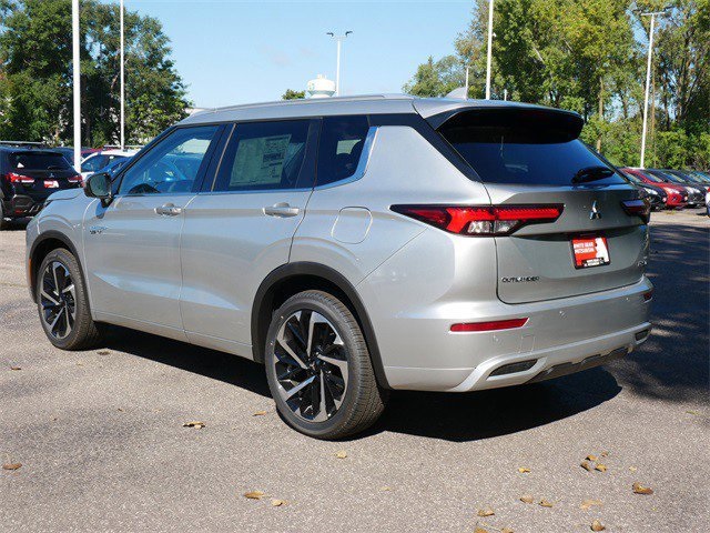 2025 Mitsubishi Outlander PHEV SEL photo 2
