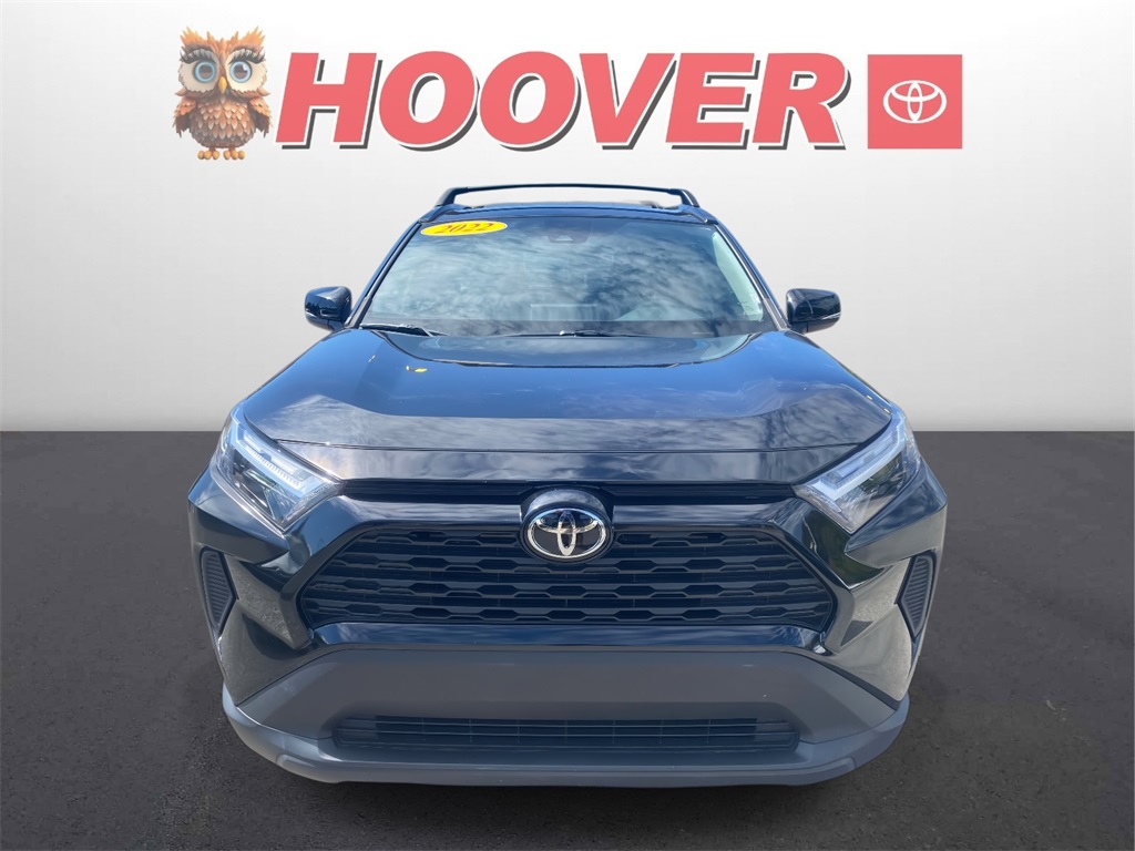 2022 Toyota RAV4 XLE photo 6