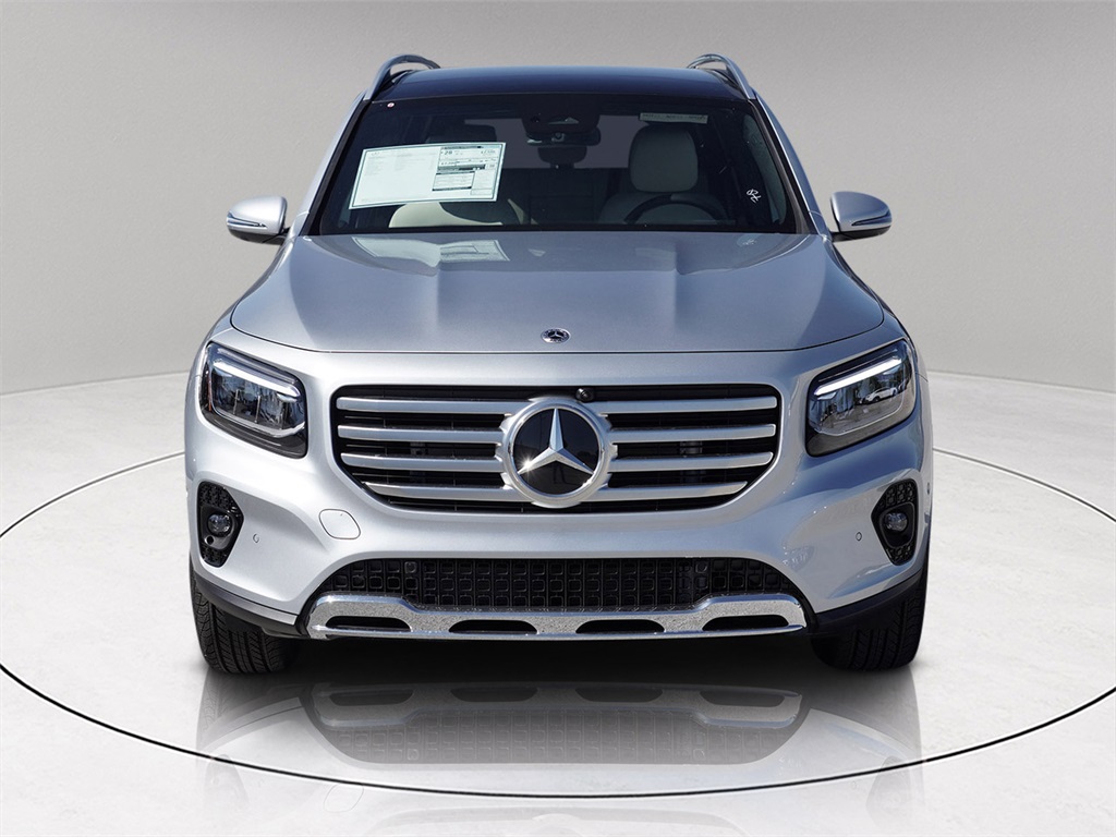 2026 Mercedes Benz GLB 250 photo 2