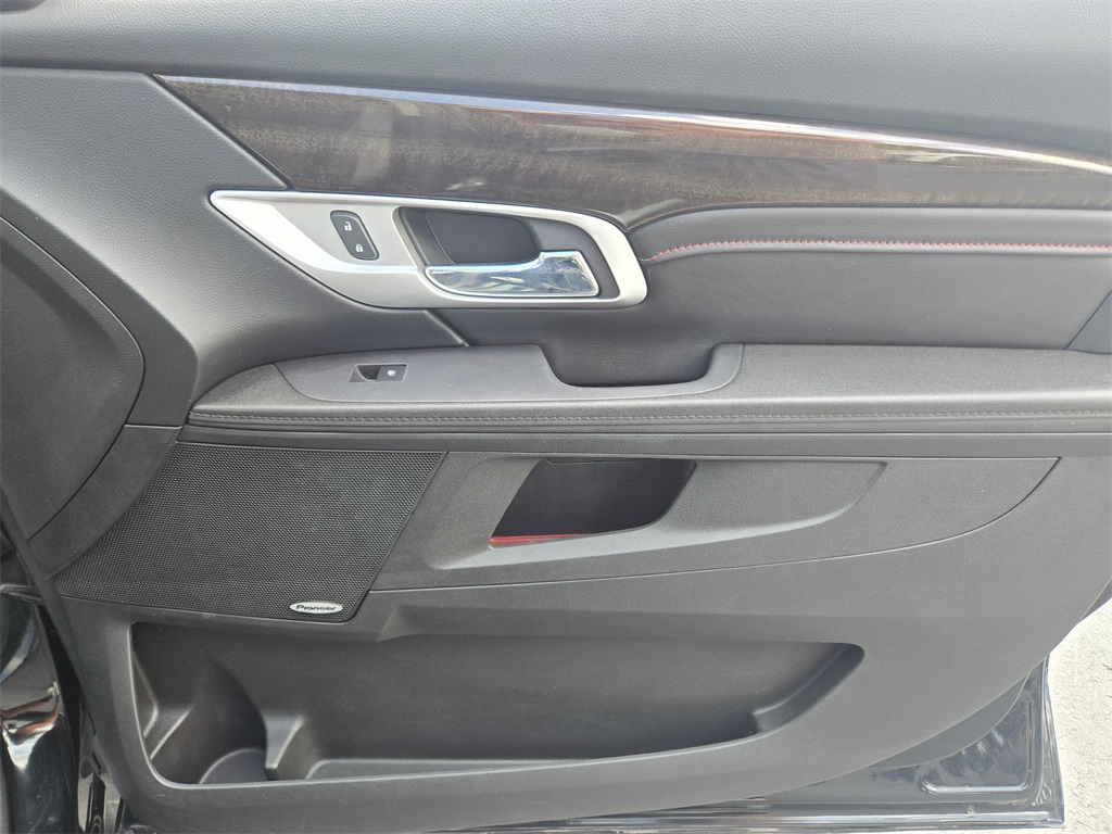 2017 Gmc Terrain Denali photo 4