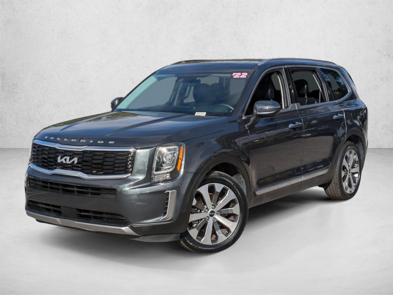 2022 Kia Telluride S's photo