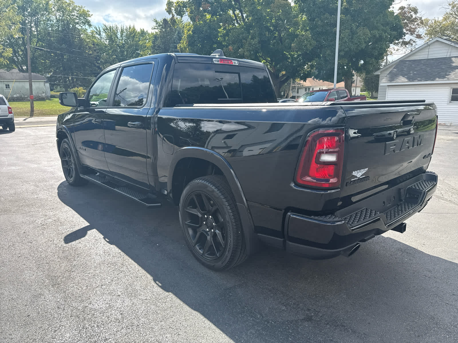 2025 Ram 1500 Laramie photo 4