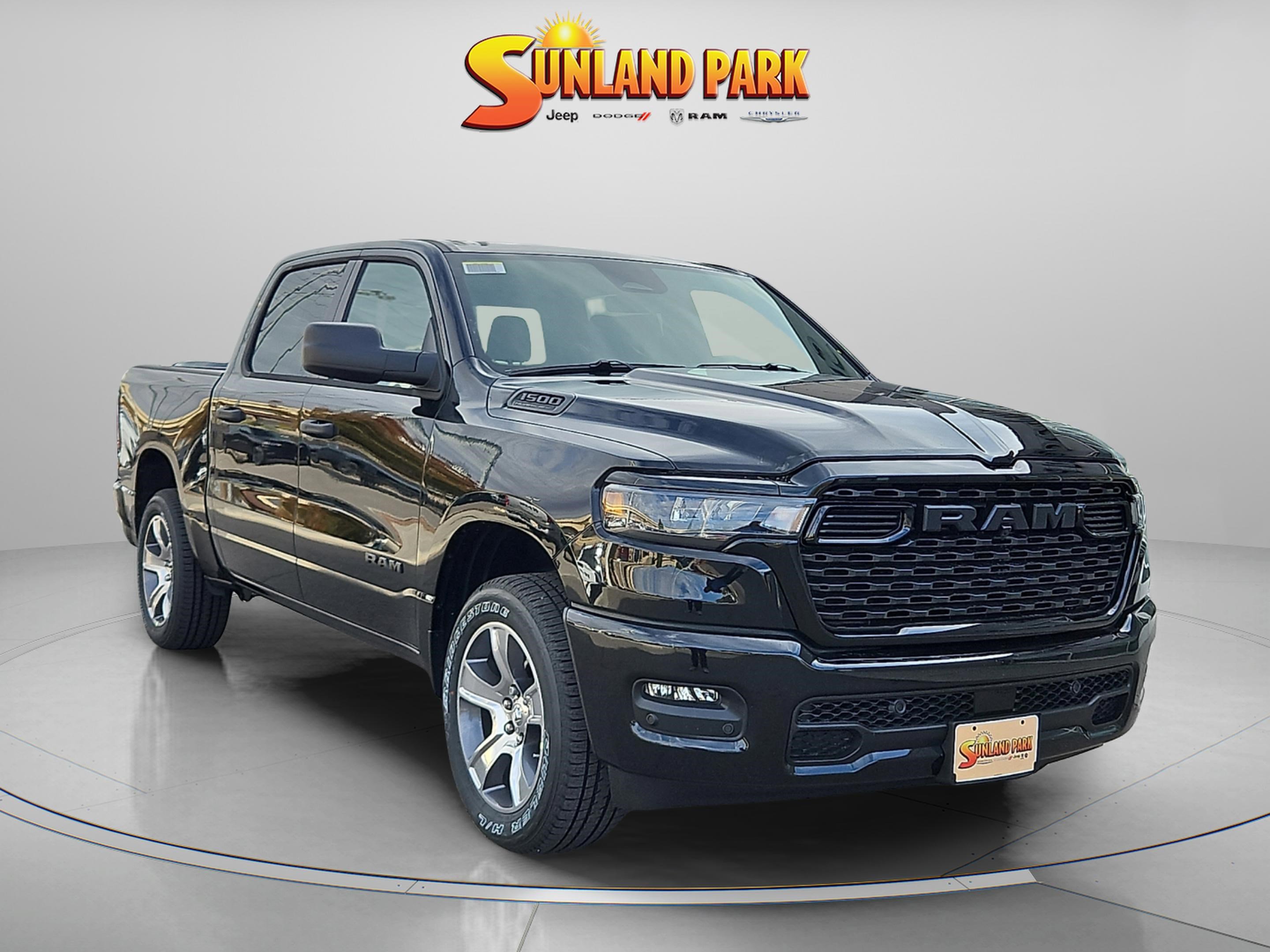 2026 RAM Ram 1500 Pickup Express's photo