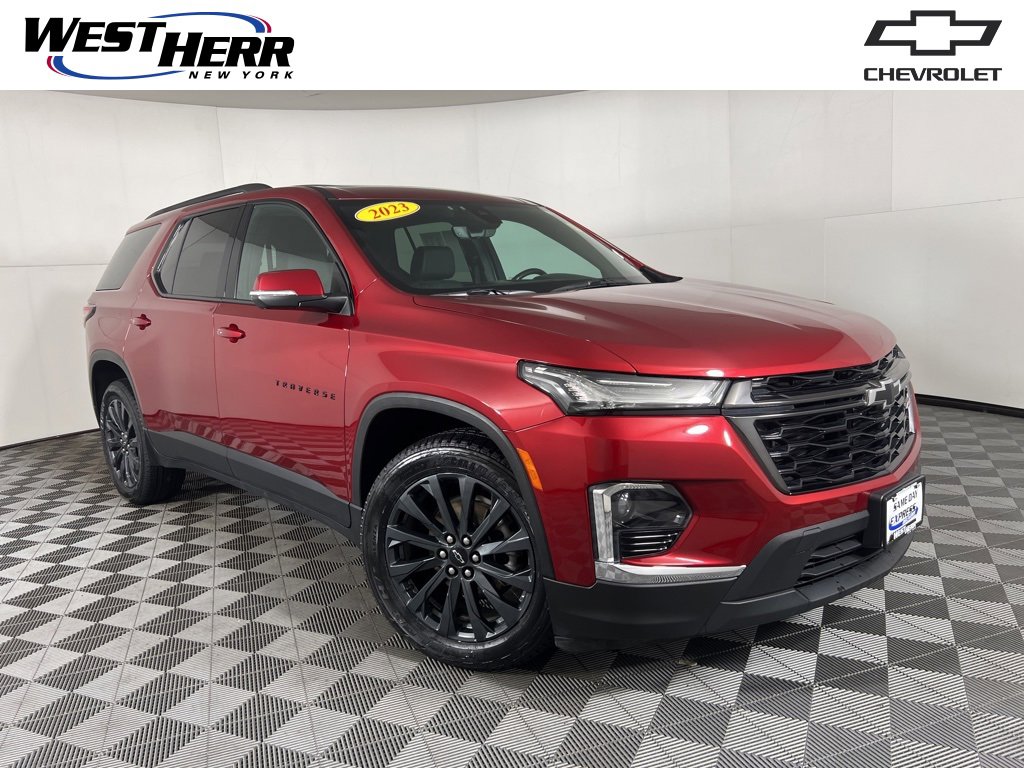 2023 Chevrolet Traverse RS's photo