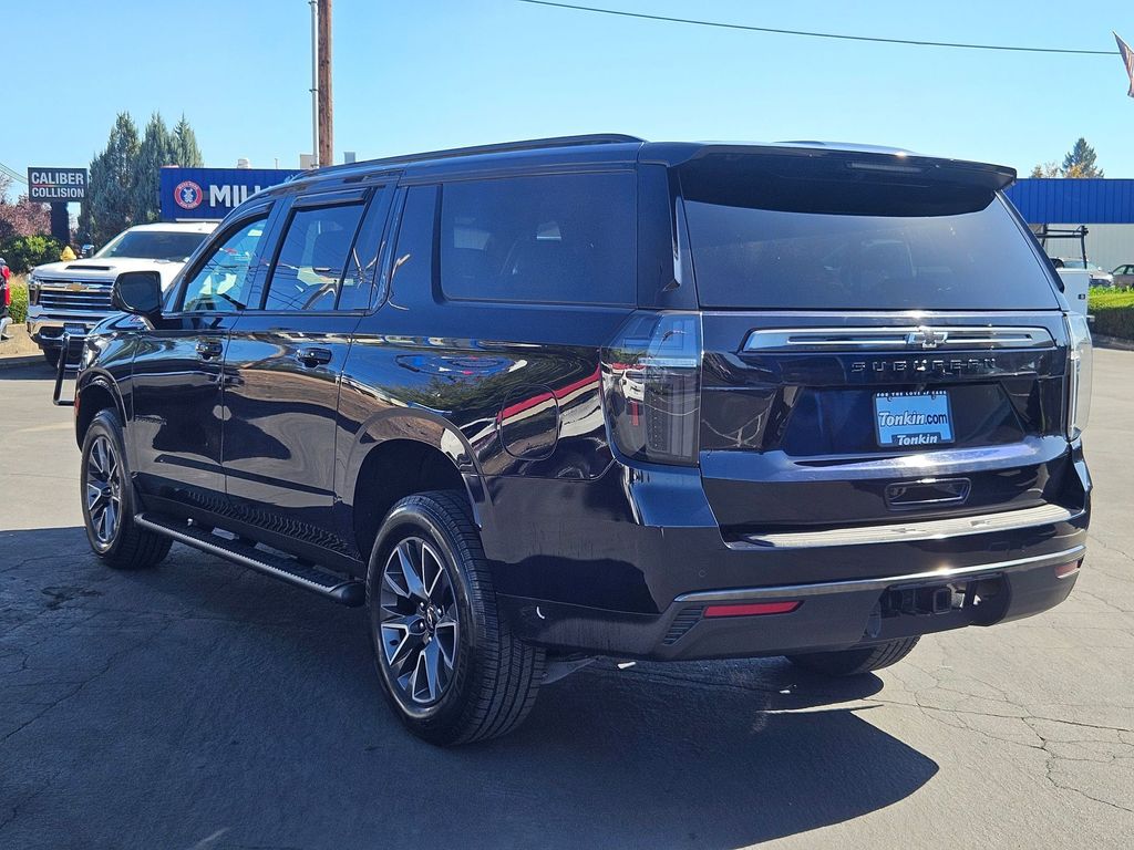 2022 Chevrolet Suburban Z71 photo 4