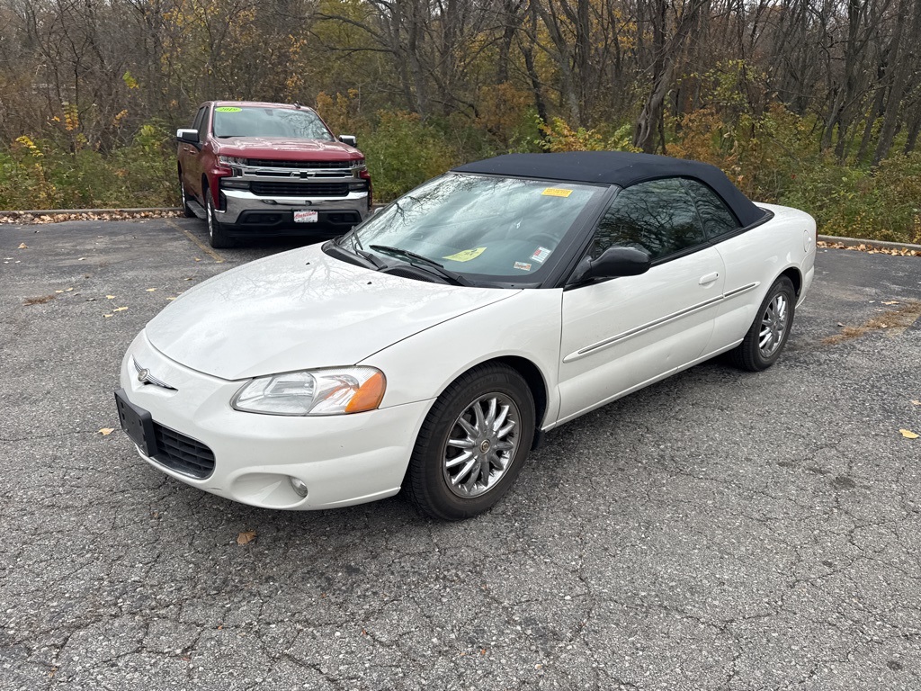 Used 2002 Chrysler Sebring LIMITED with VIN 1C3EL65R72N256444 for sale in Excelsior Springs, MO