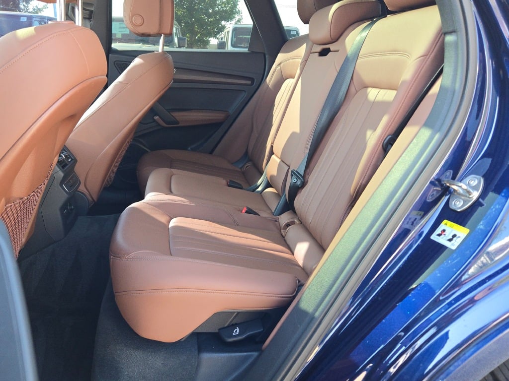 2022 Audi Q5 45 S line Premium photo 10