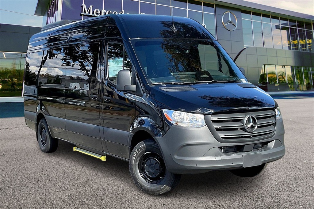 2026 Mercedes-Benz Sprinter Passenger Van Base's photo