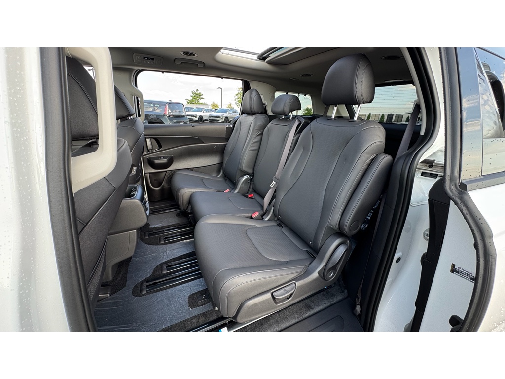 2026 Kia Carnival SX Prestige photo 21