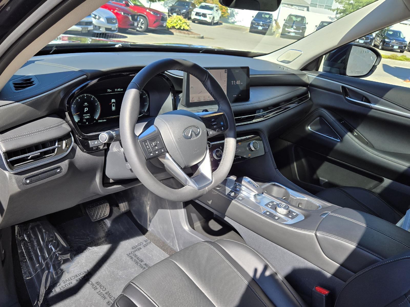 2025 Infiniti QX60 Luxe photo 4