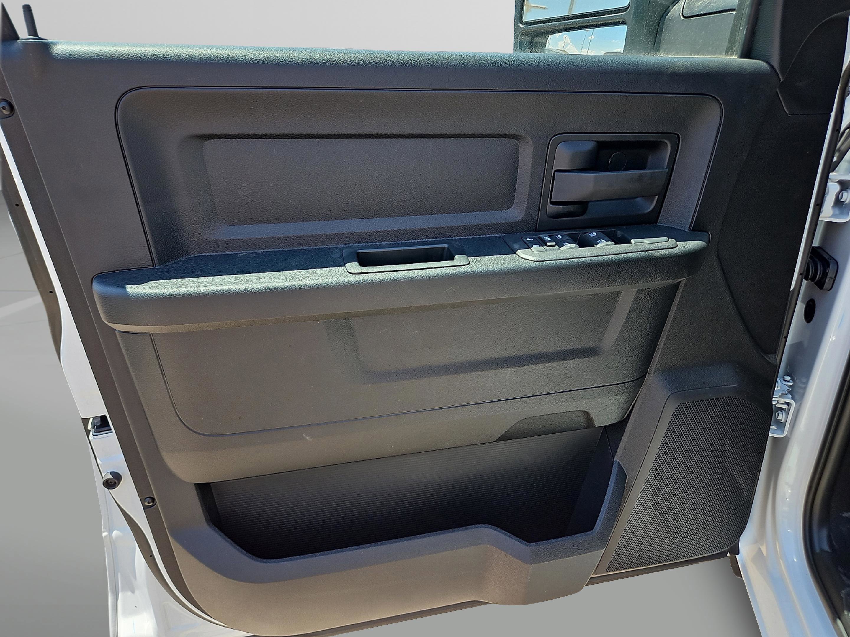 2025 Ram 2500 Tradesman photo 22