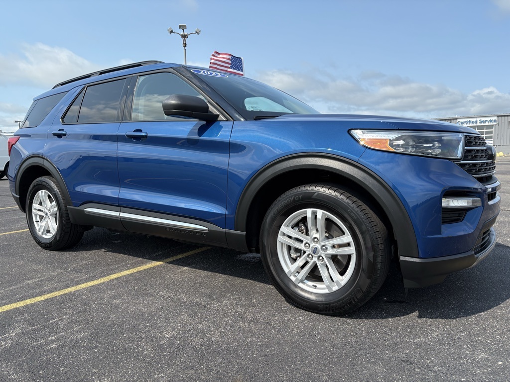 2022 Ford Explorer XLT photo 3