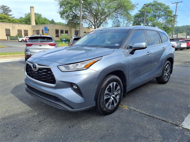 2020 Toyota Highlander XLE photo 8