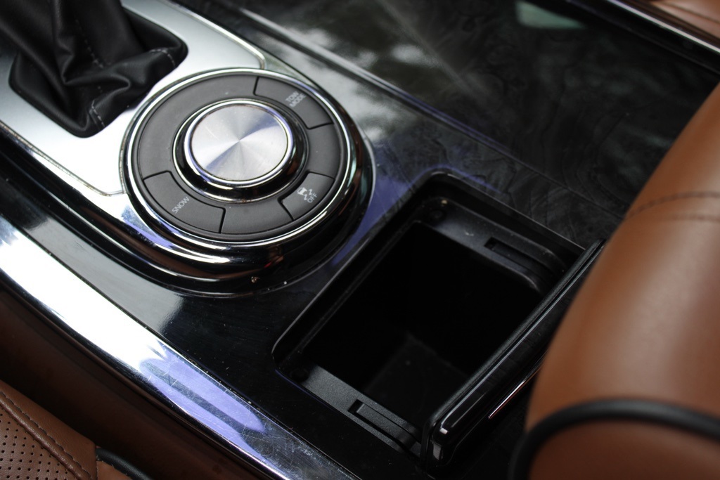 2019 Infiniti QX80 Luxe photo 27