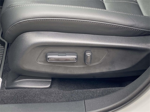 2026 Honda HR-V EX-L photo 13