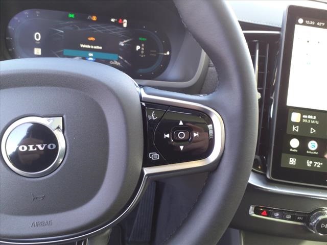2025 Volvo XC90 T8 AWD Plus photo 15