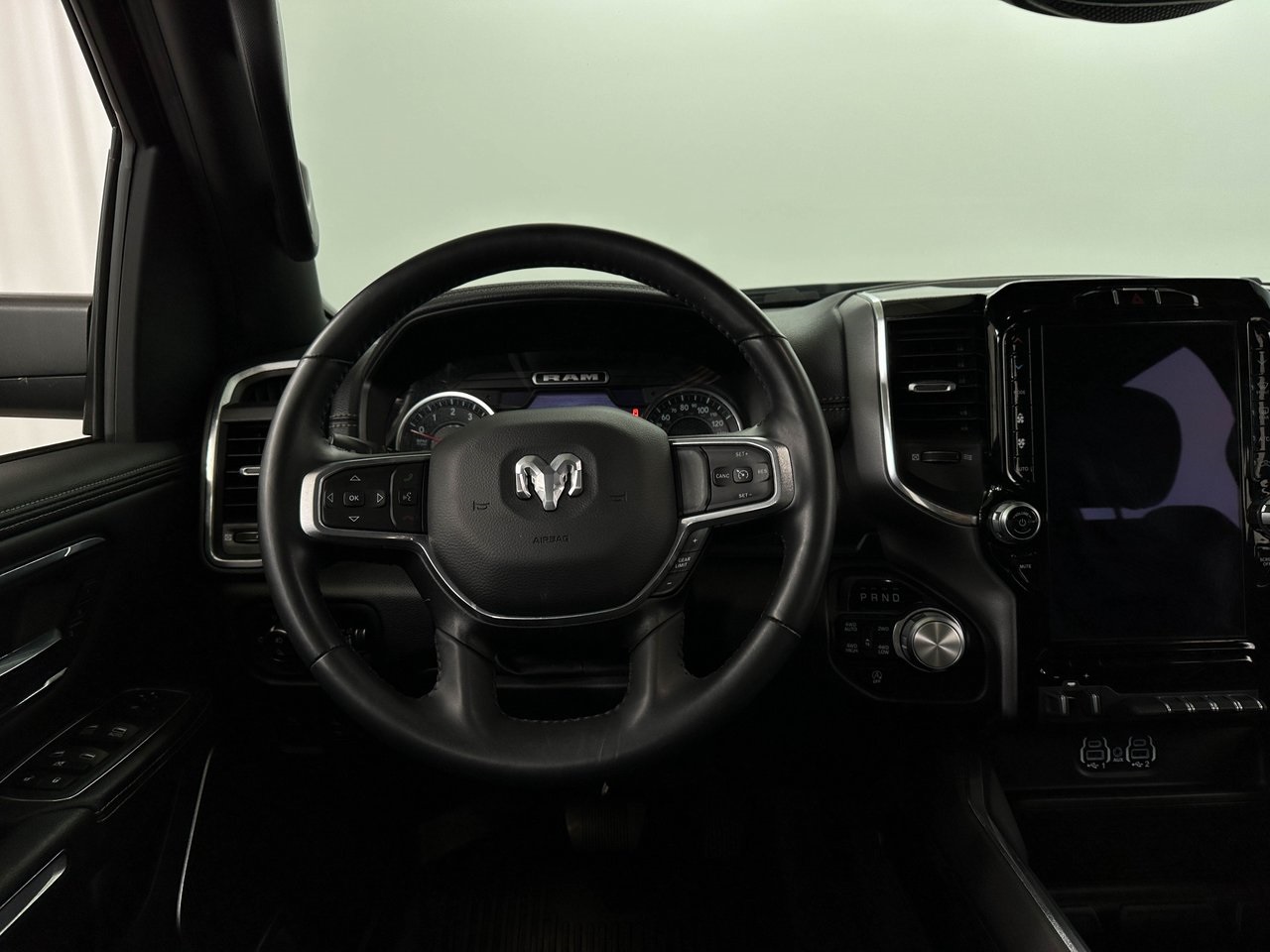 2022 Ram 1500 Laramie photo 8