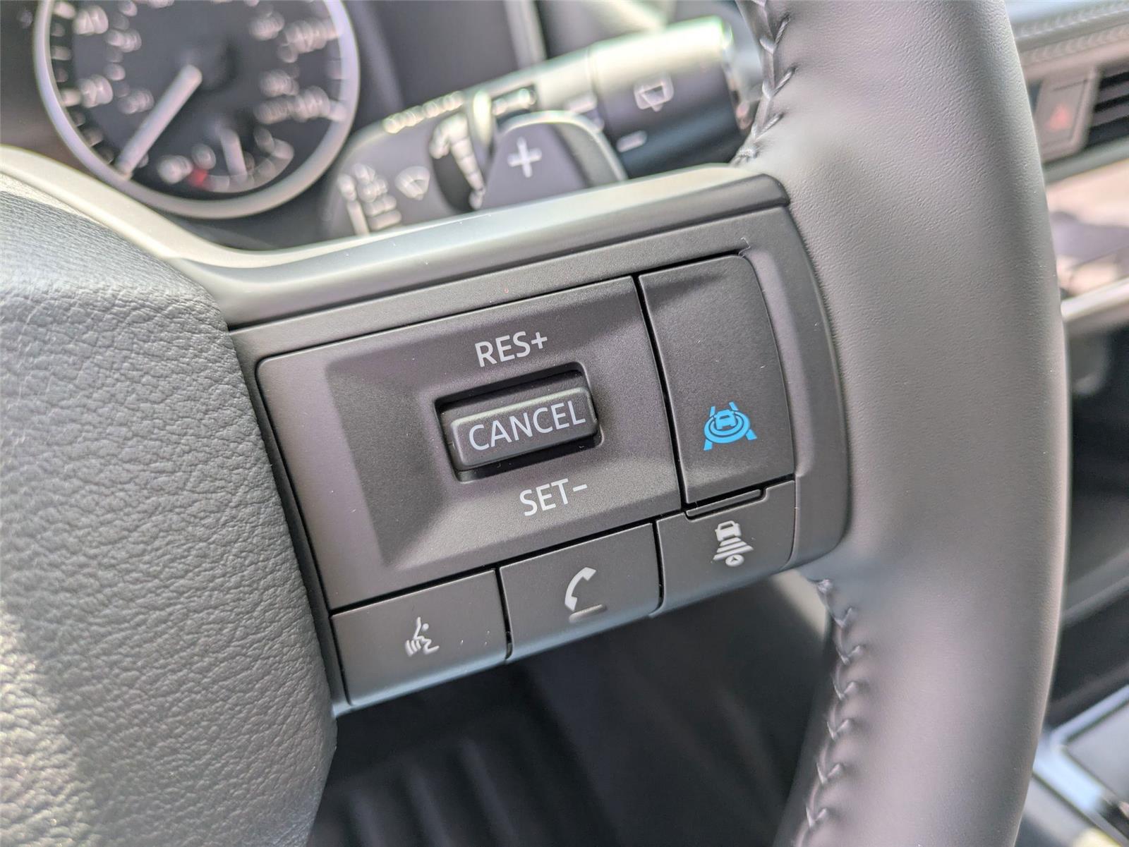 2026 Nissan Rogue SV photo 13