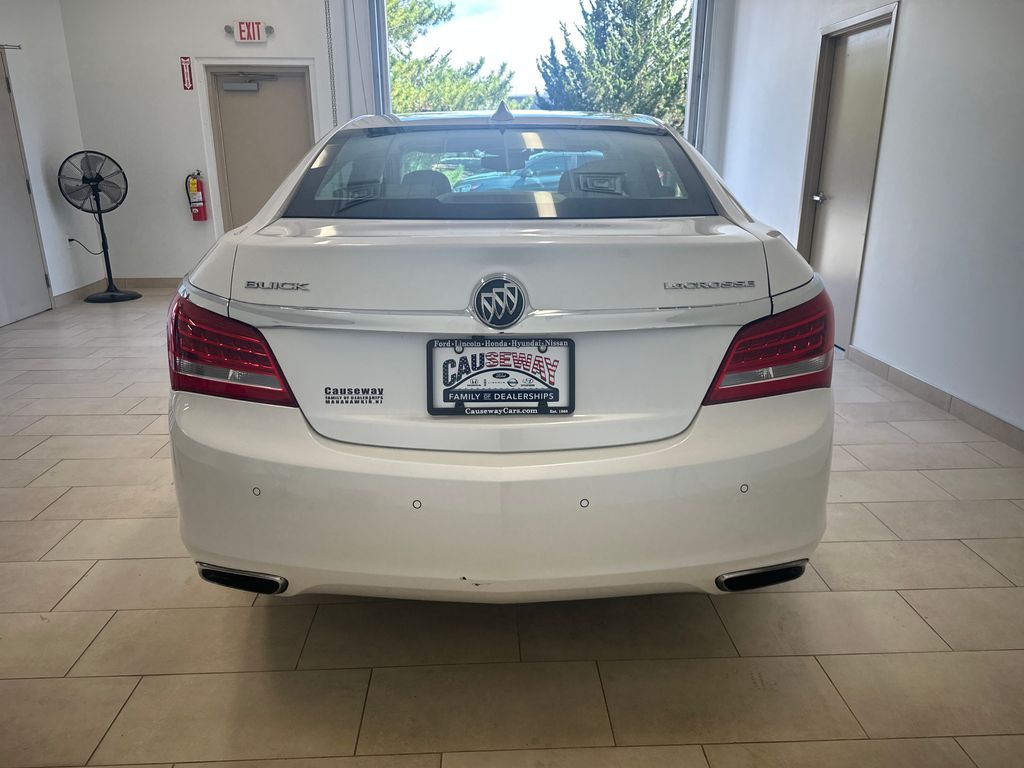 2016 Buick LaCrosse Sport Touring photo 5