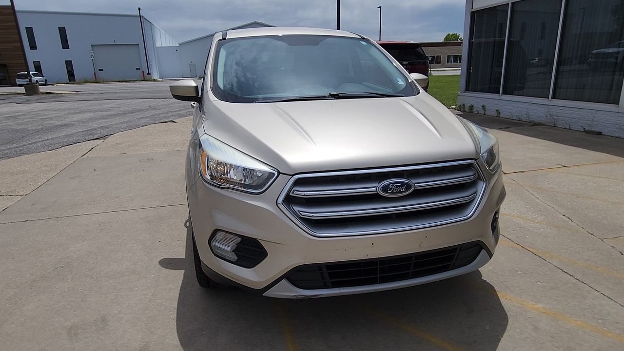 2017 Ford Escape SE photo 3