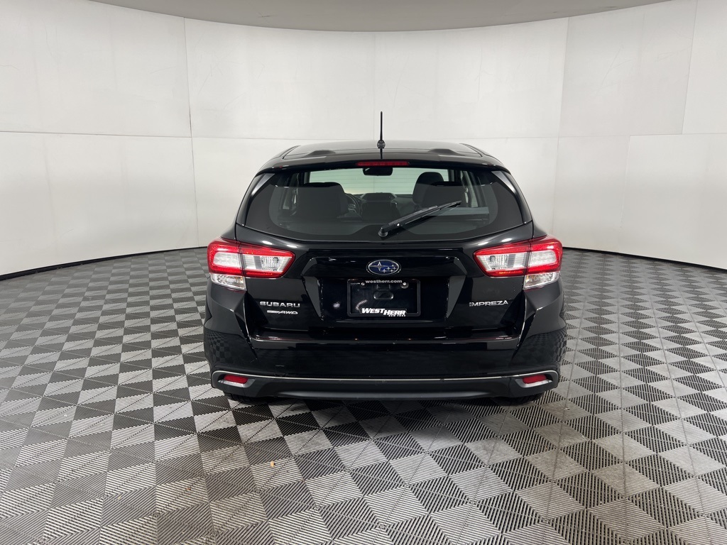 2019 Subaru Impreza 2.0i photo 4