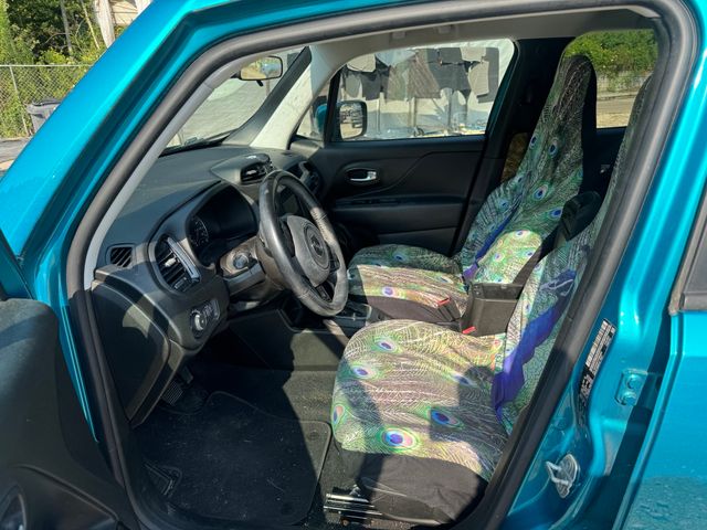 2020 Jeep Renegade Altitude photo 13