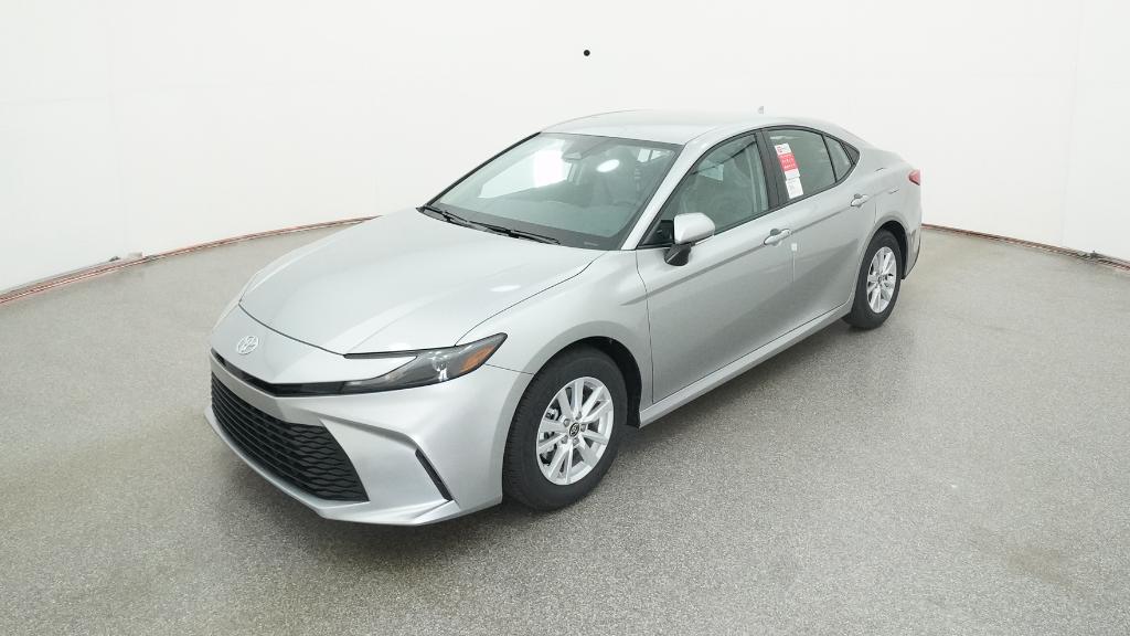 2026 Toyota Camry LE's photo