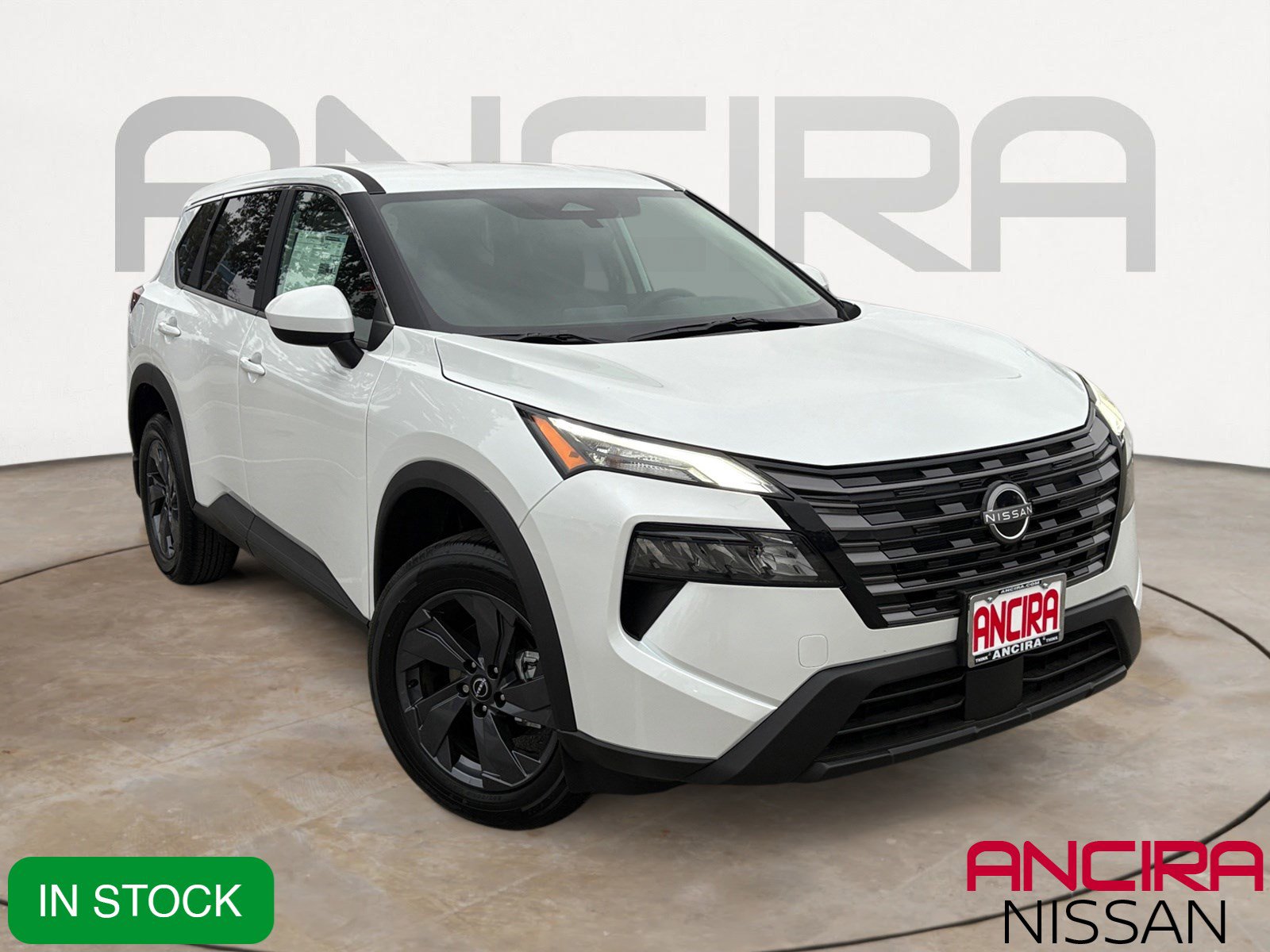2026 Nissan Rogue SV's photo