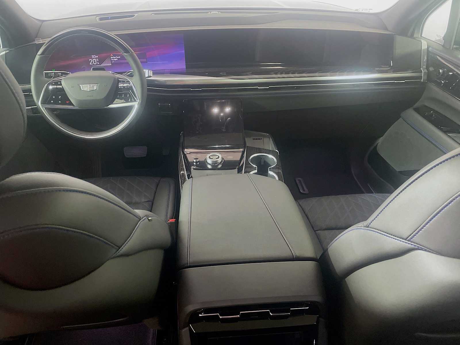 2026 Cadillac Escalade IQ Luxury photo 3