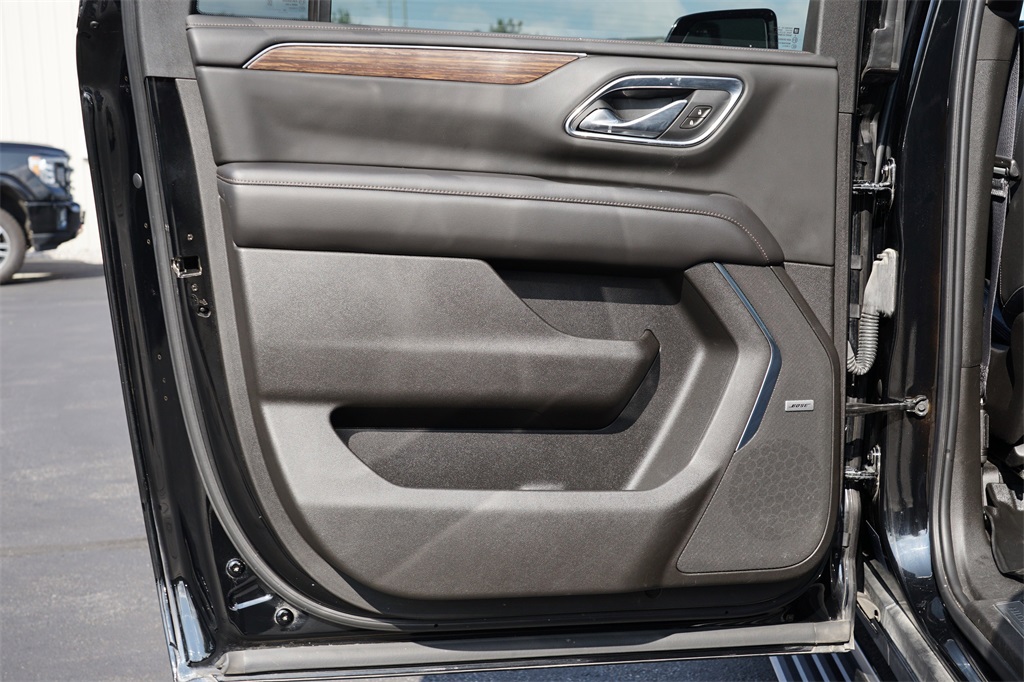 2021 Chevrolet Suburban High Country photo 19