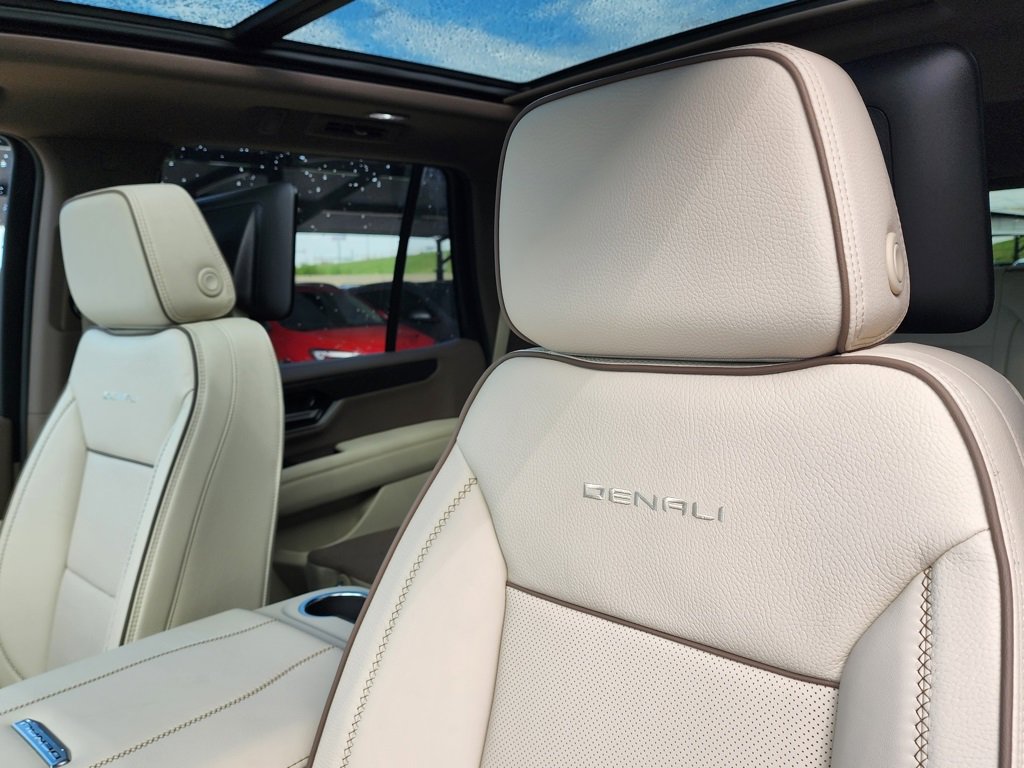 2026 Gmc Yukon Denali photo 17
