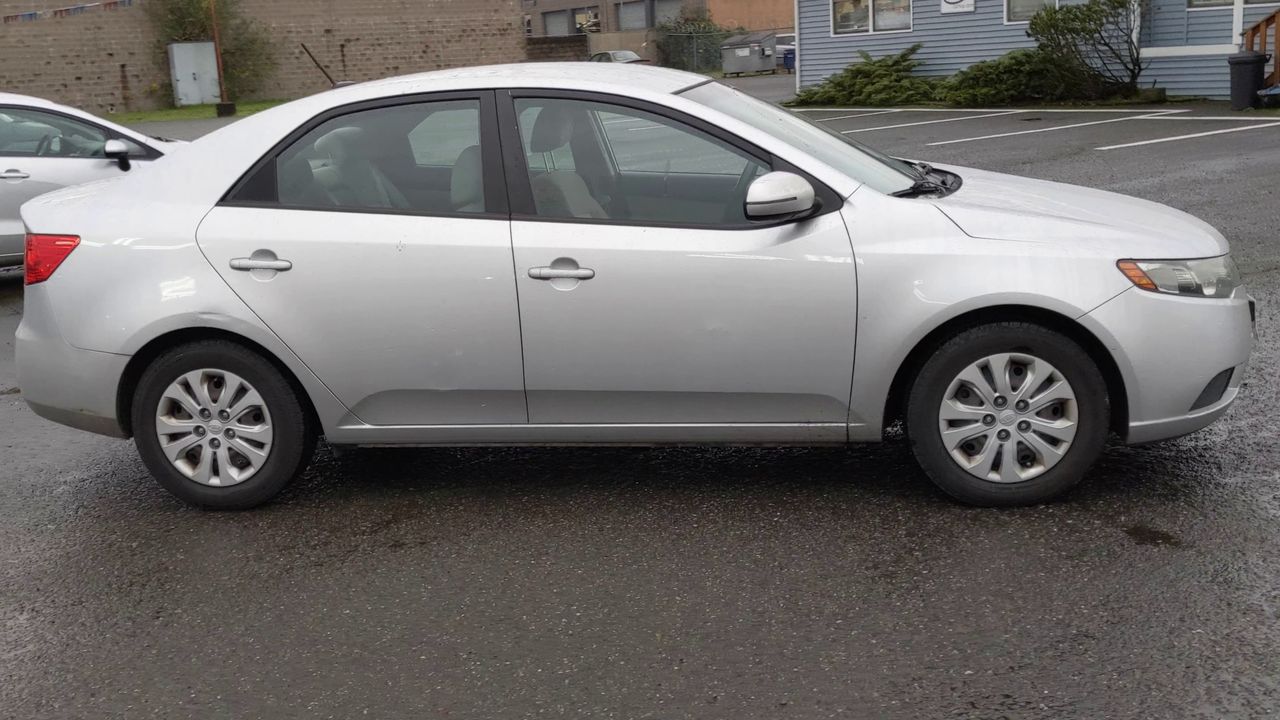 2011 Kia Forte EX photo 3