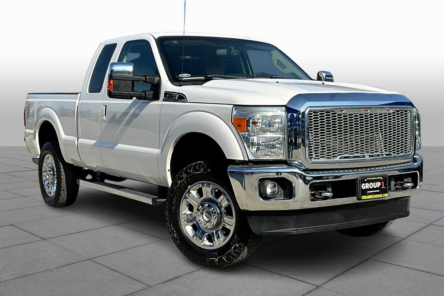 2015 Ford F-250 Lariat photo 2
