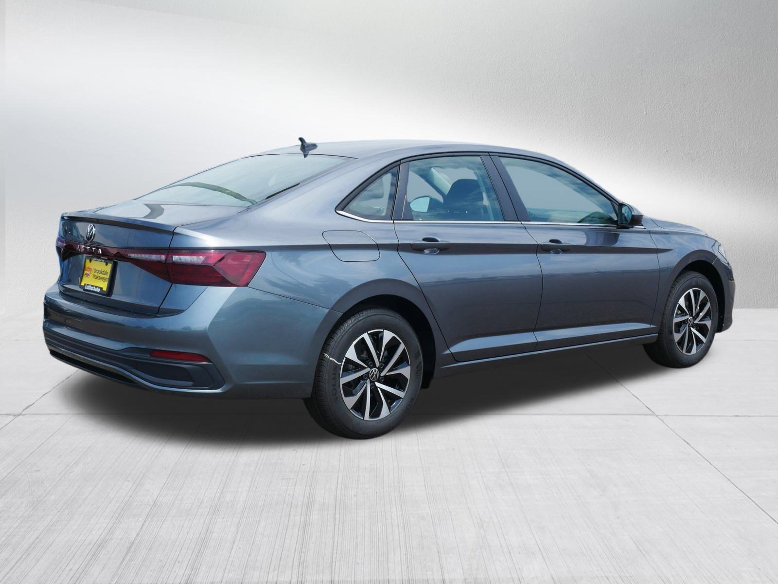 2025 Volkswagen Jetta S photo 3