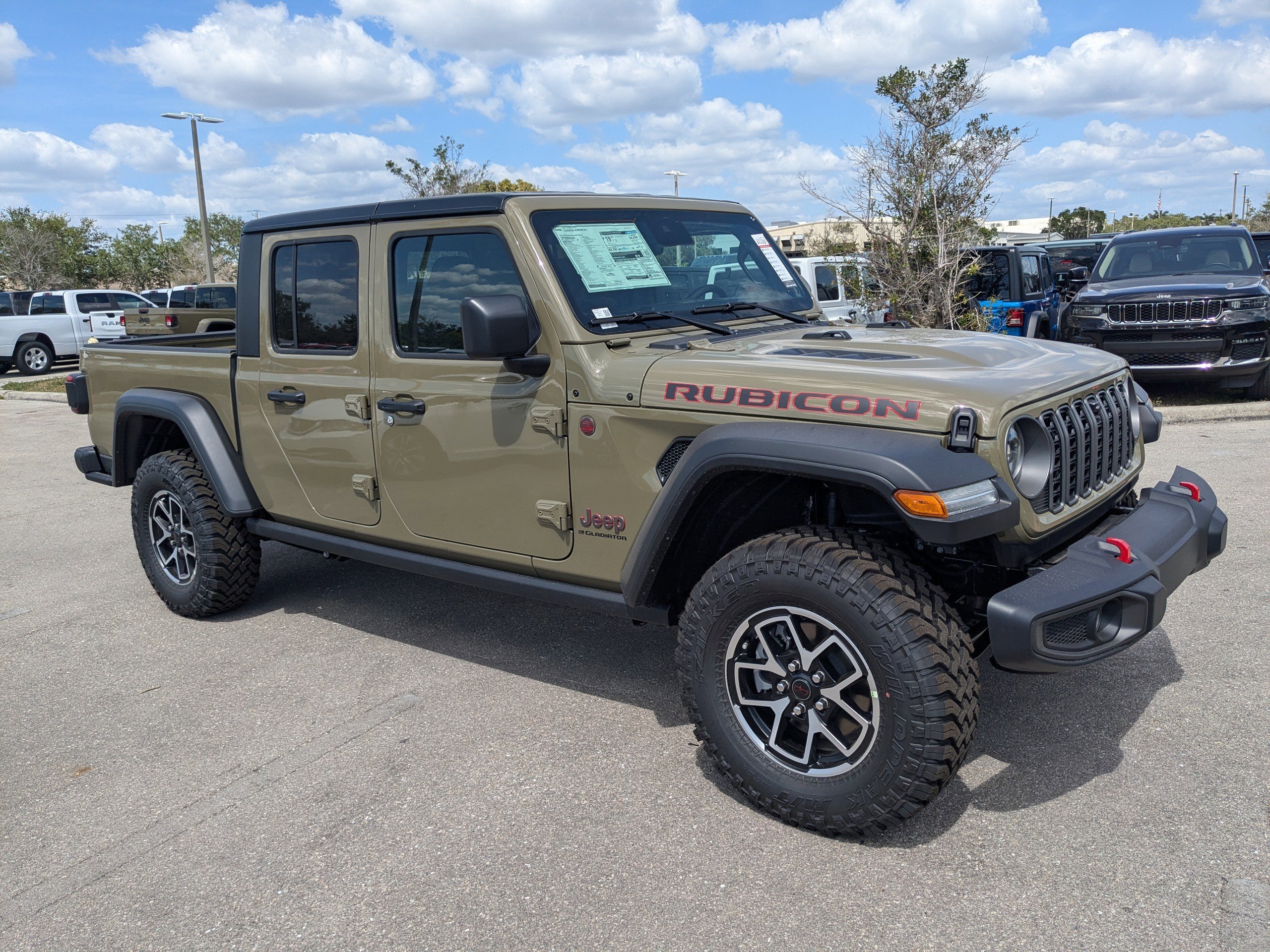 2025 Jeep Gladiator Rubicon photo 2