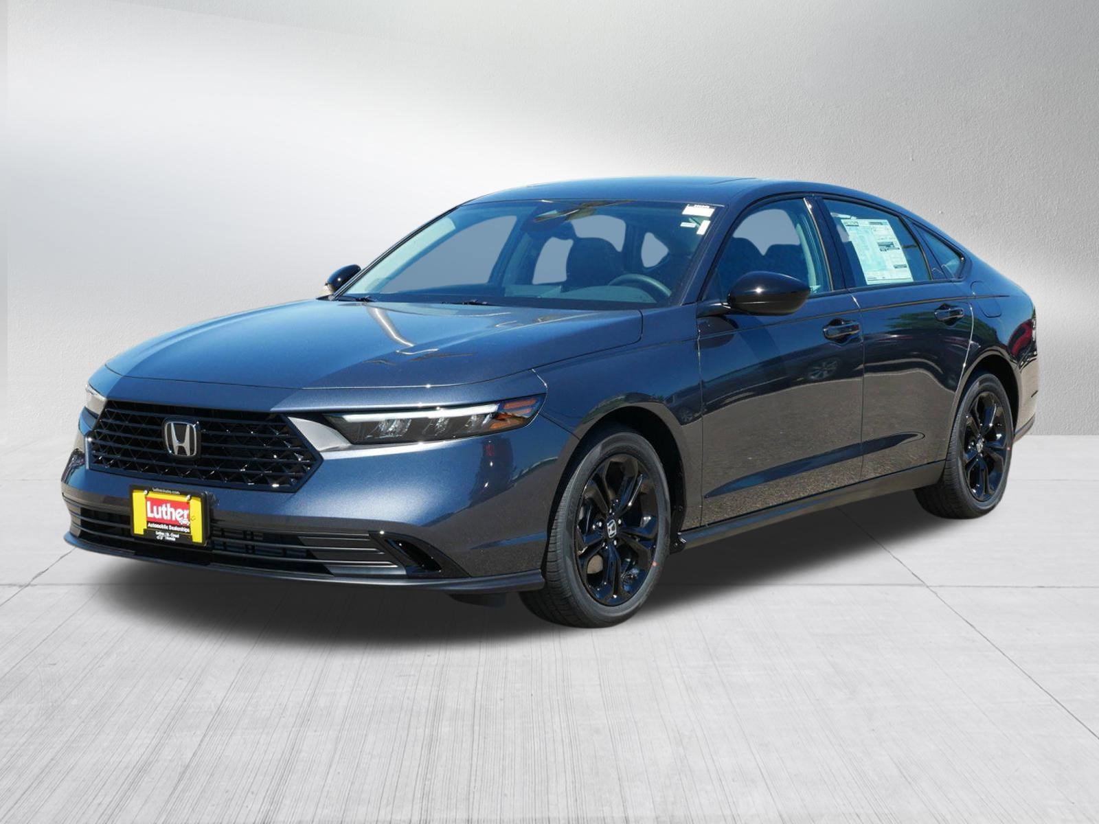 2025 Honda Accord SE photo 2