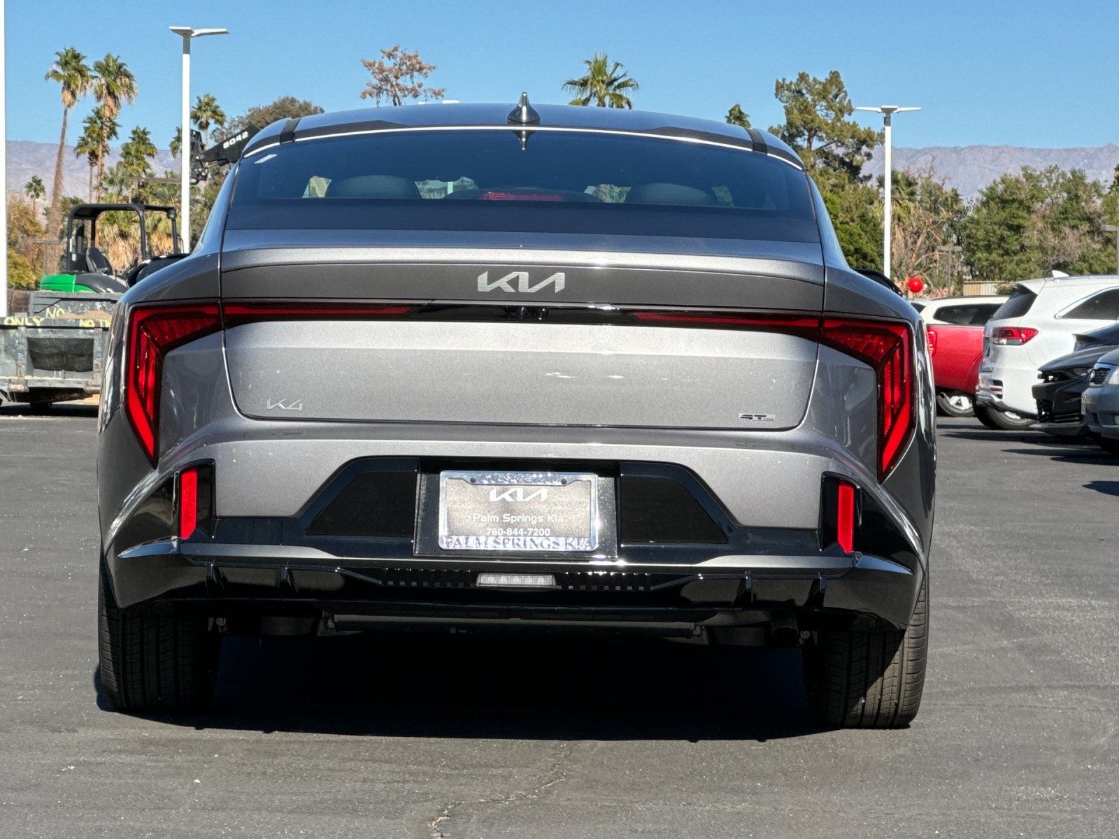 2025 Kia K4 GT-Line photo 4