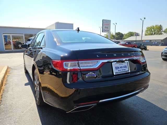 2020 Lincoln Continental photo 2